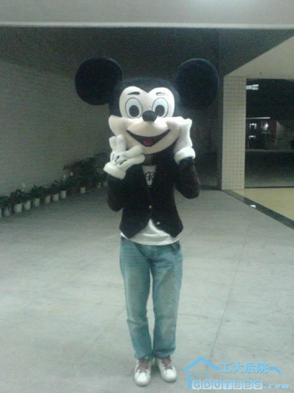 Mickey-001.jpg