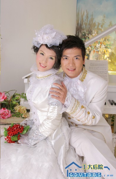 结婚了...