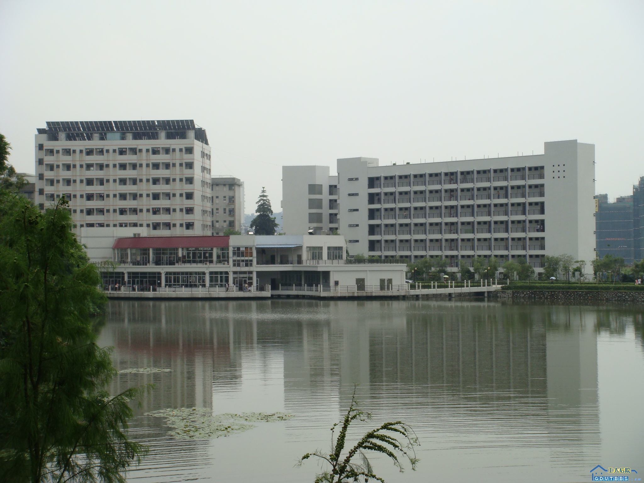 广东工业大学龙洞校区(广东工业大学龙洞校区是公办还是民办)