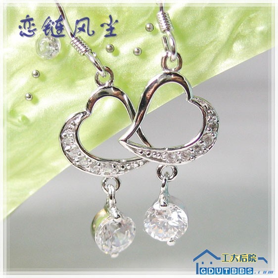 耳环-心心锆.jpg
