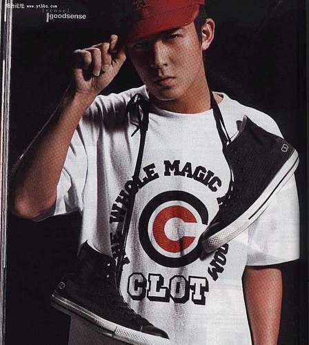 藤原浩设计 陈冠希代言 限量版高帮 1.jpg